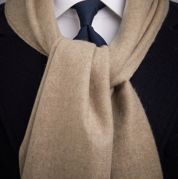 NEW Brooks Brothers 100% Cashmere Fringe Scarf - Picture 4 of 4